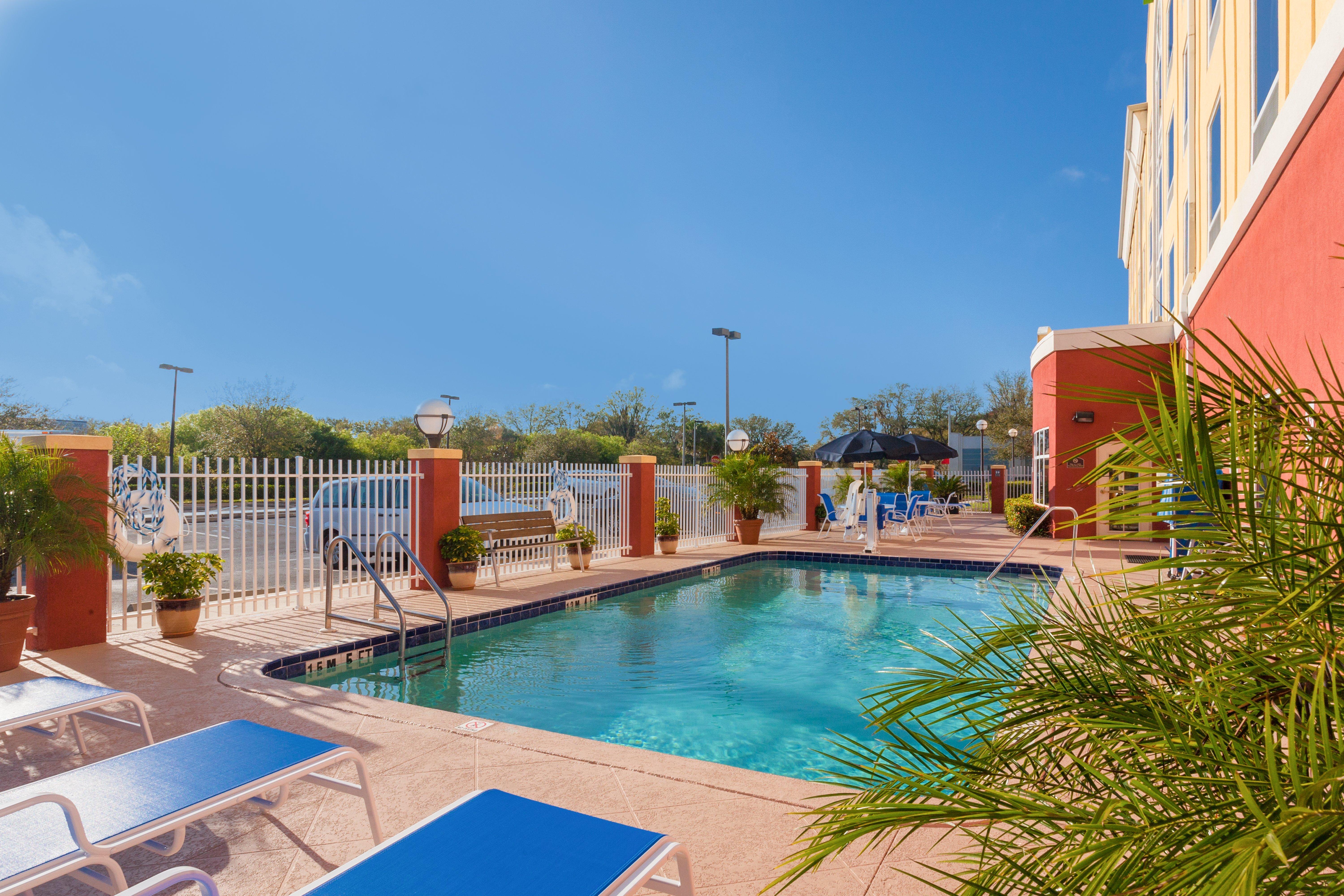 Holiday Inn Express Hotel & Suites Tampa-Fairgrounds-Casino By Ihg Ngoại thất bức ảnh
