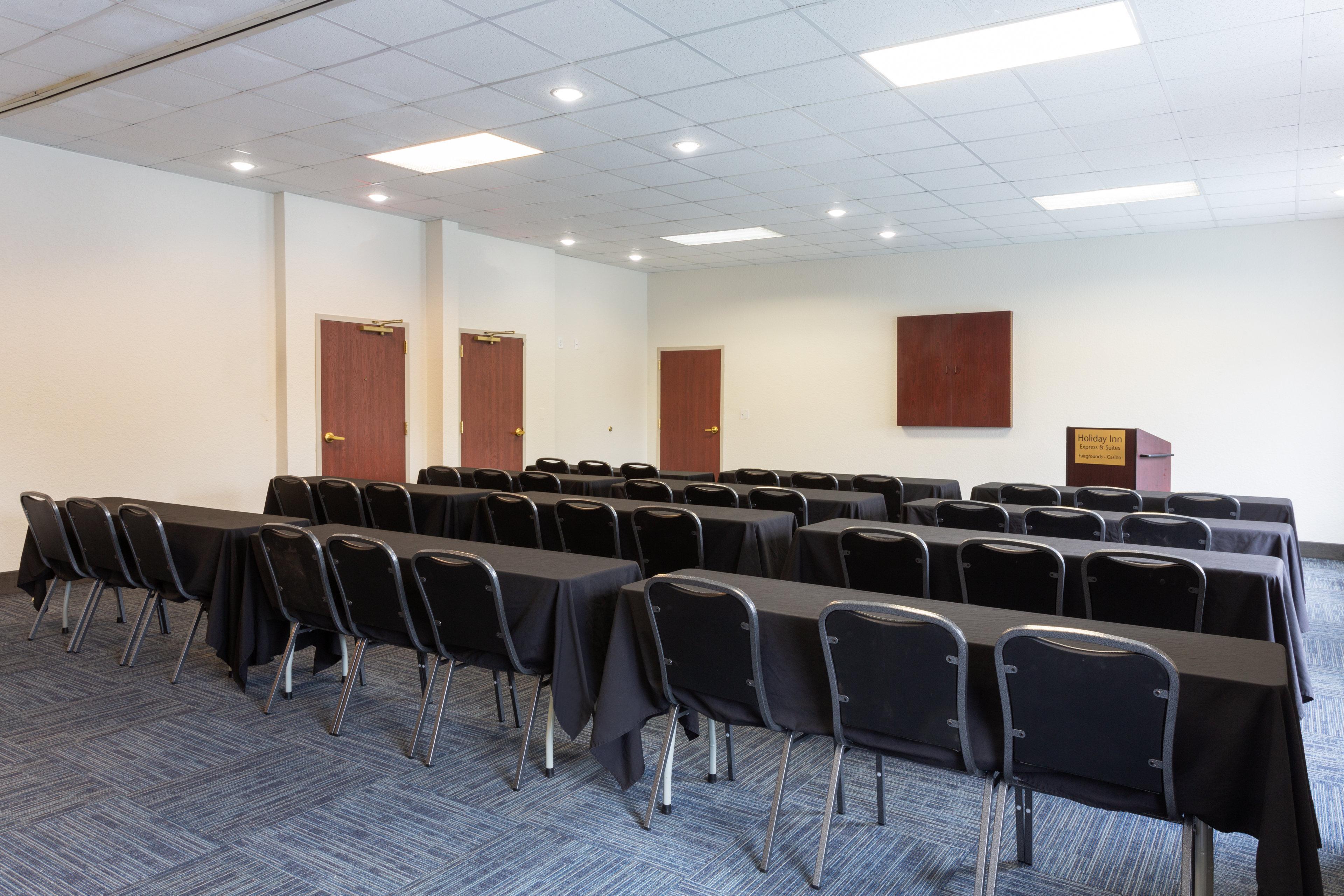 Holiday Inn Express Hotel & Suites Tampa-Fairgrounds-Casino By Ihg Ngoại thất bức ảnh