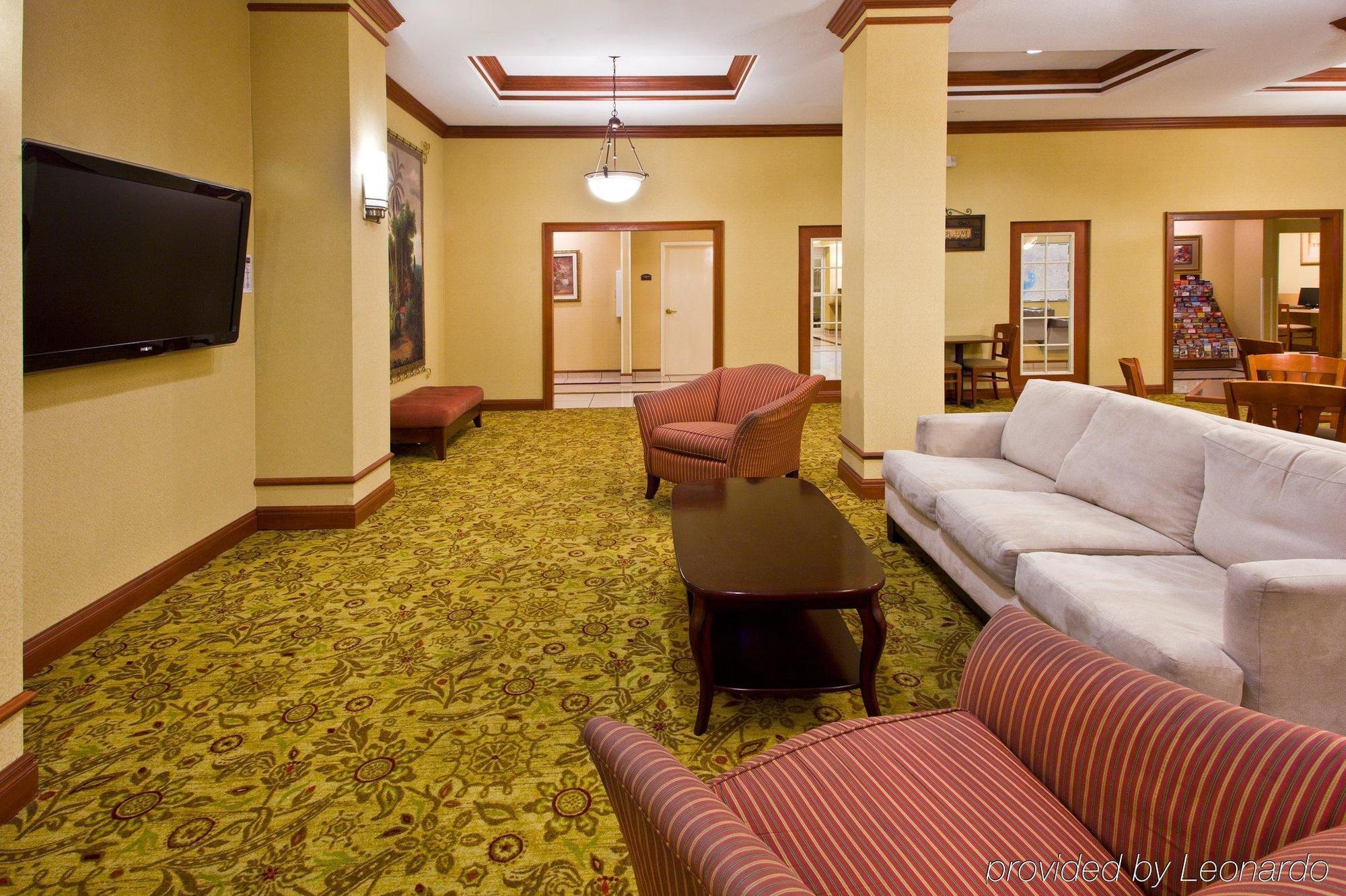 Holiday Inn Express Hotel & Suites Tampa-Fairgrounds-Casino By Ihg Nội địa bức ảnh
