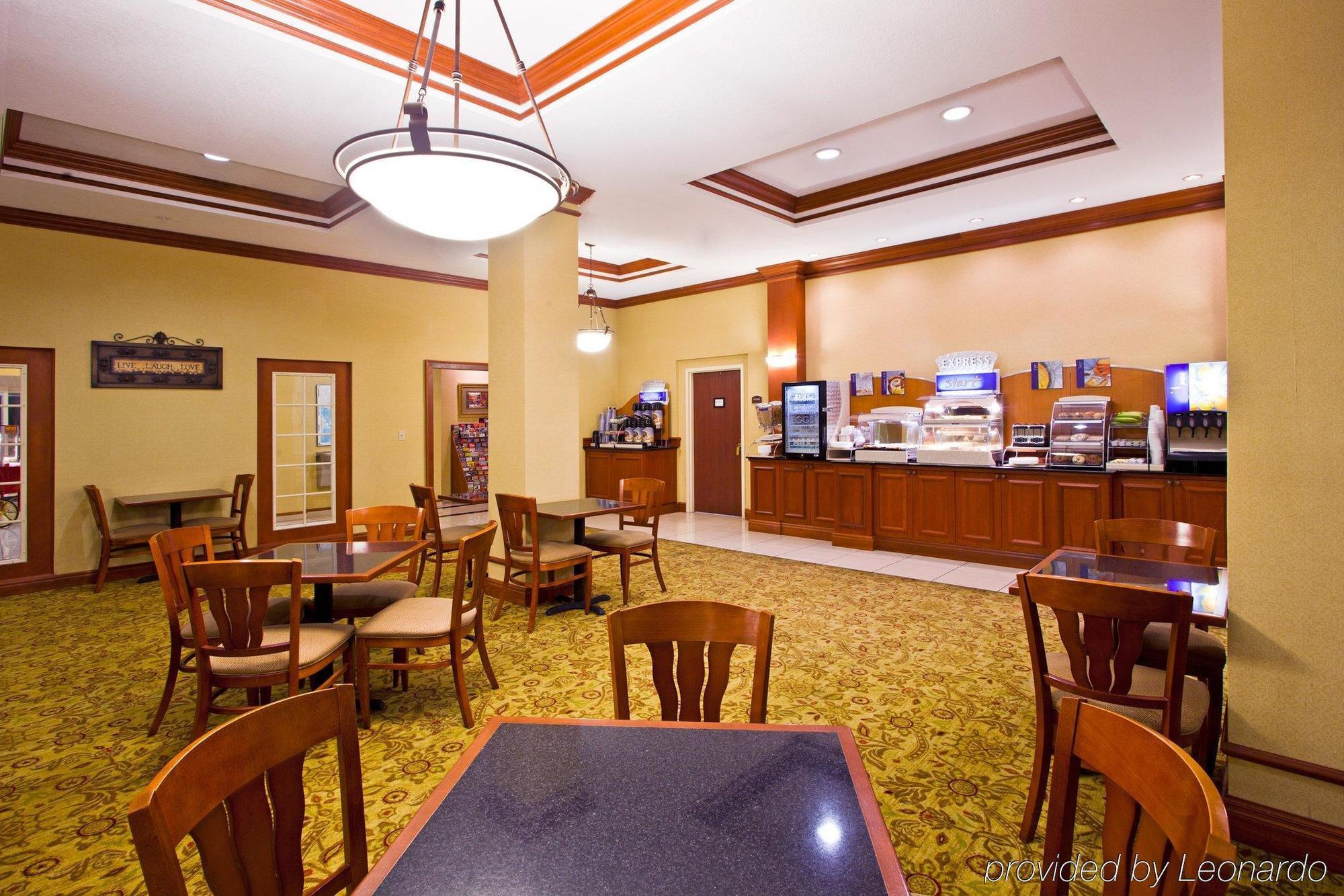 Holiday Inn Express Hotel & Suites Tampa-Fairgrounds-Casino By Ihg Nhà hàng bức ảnh