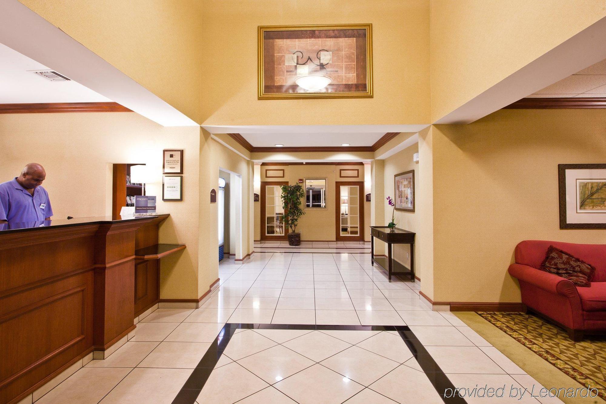 Holiday Inn Express Hotel & Suites Tampa-Fairgrounds-Casino By Ihg Nội địa bức ảnh